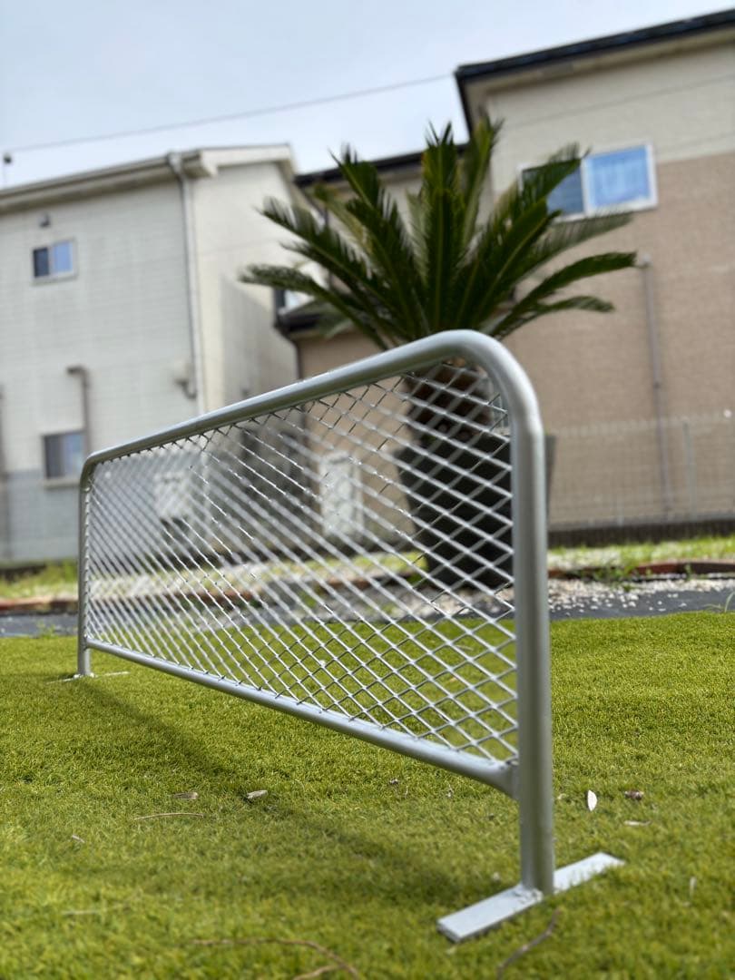 とも アメリカンフェンス風　バリケード700×300シルバー