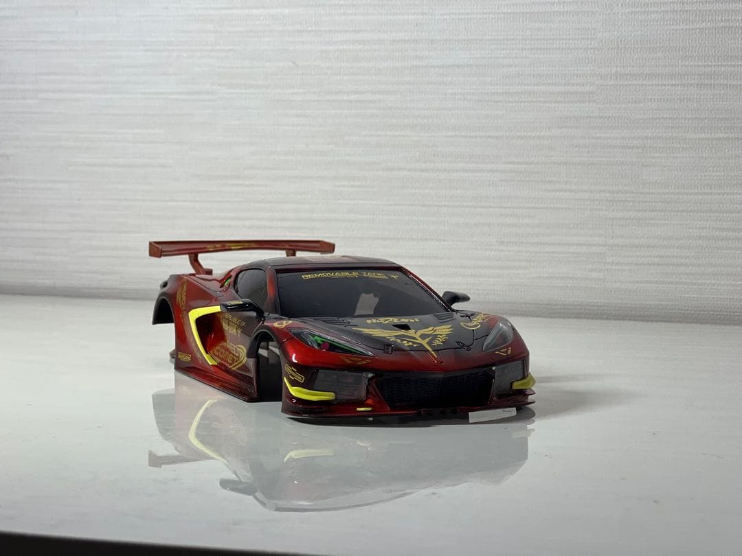 京商ミニッツシボレーコルベット C8.R ホワイトボディ