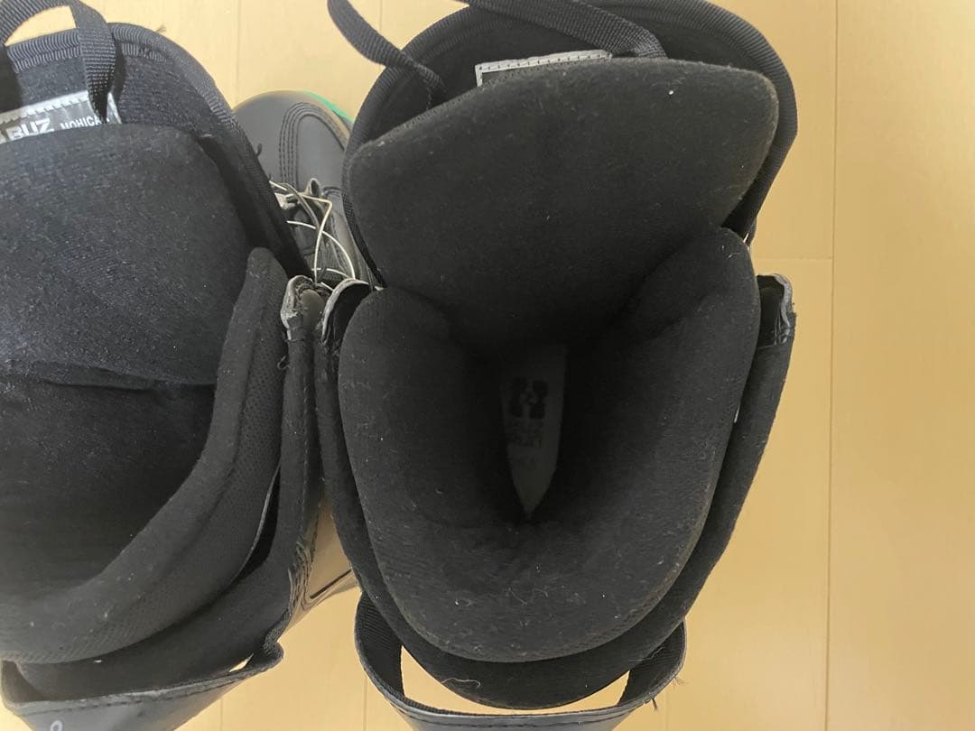 【美品】スノーボードブーツ 28cm BUZRUN