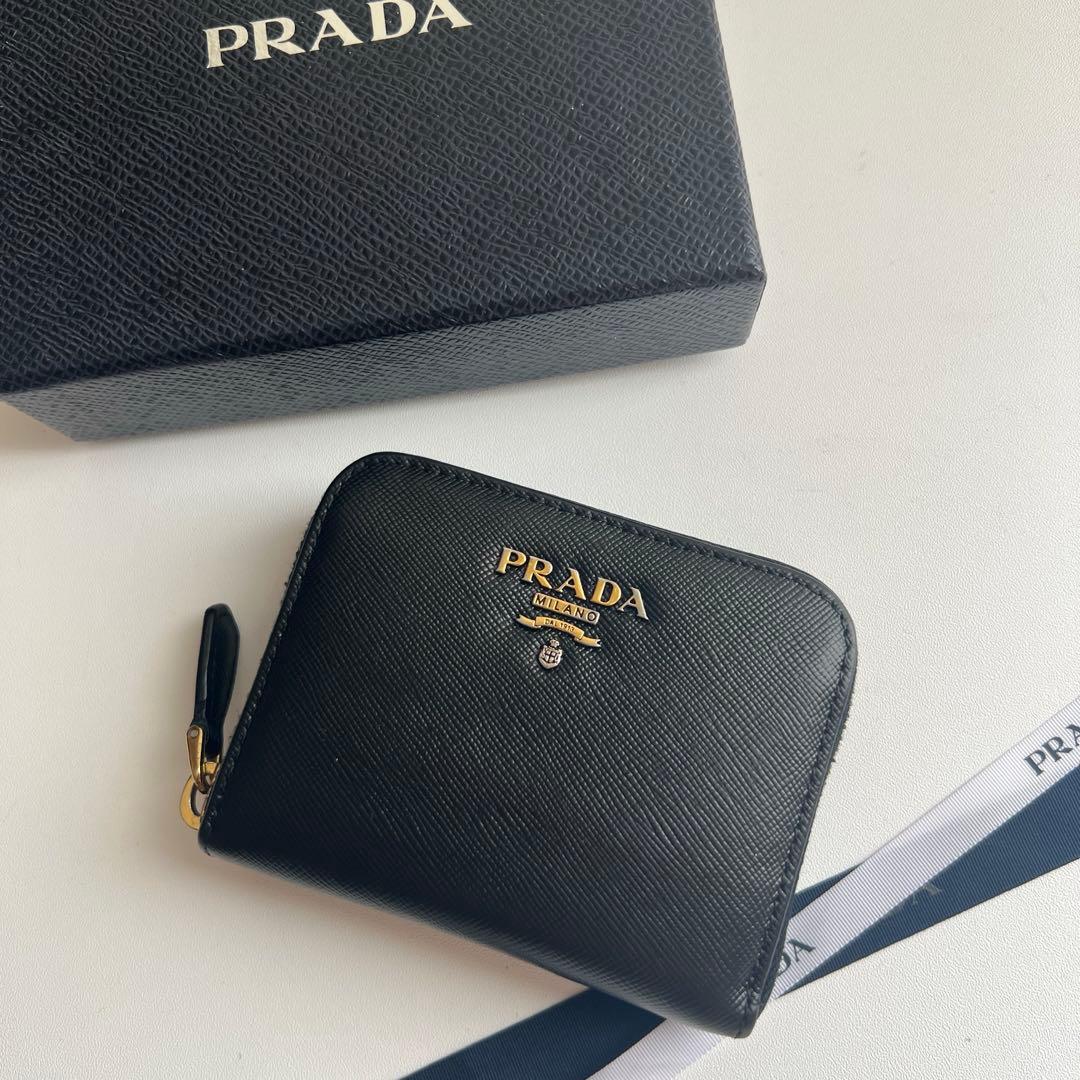 425 極上美品 PRADA プラダ 小銭入れ 財布 ラウンドファスナー