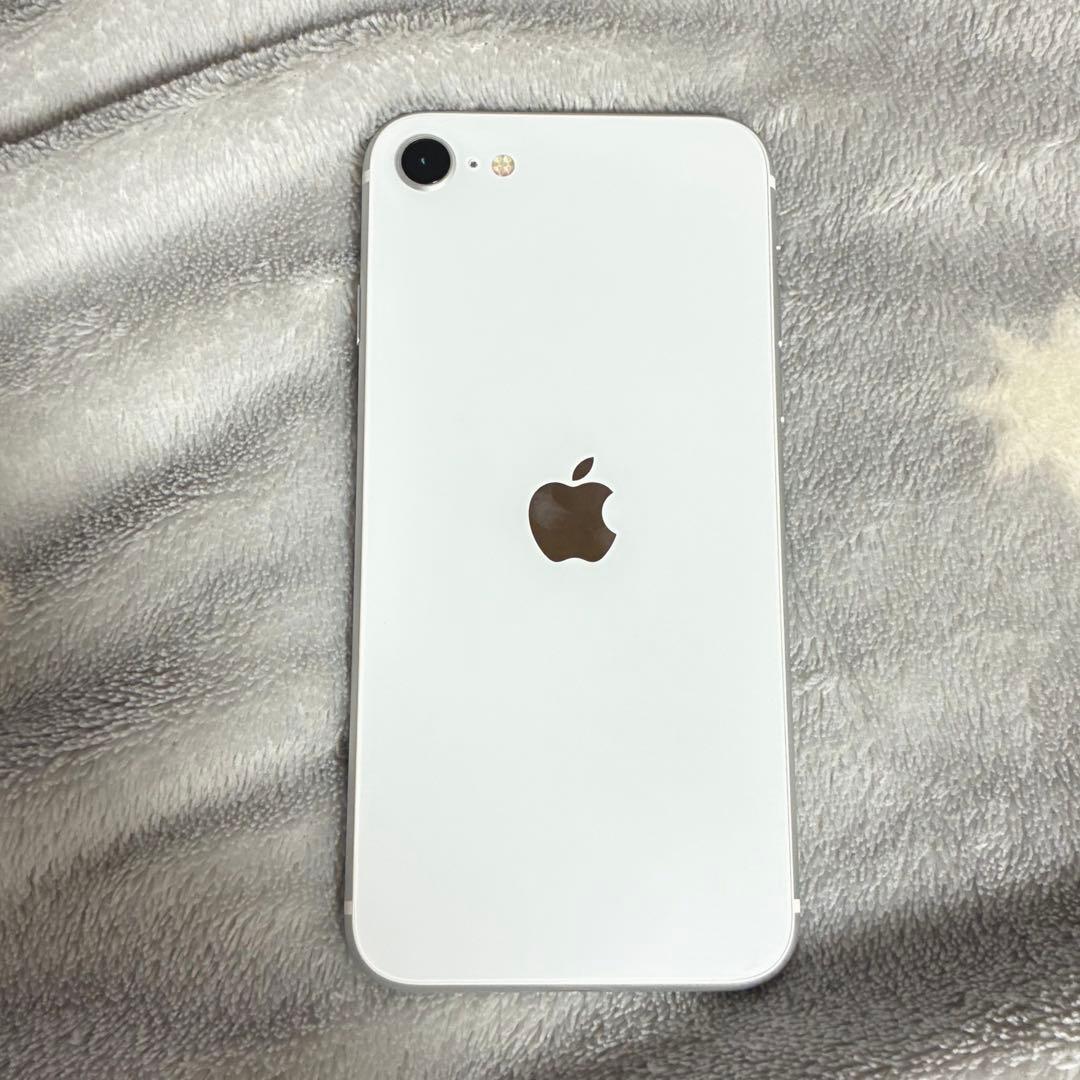 携帯電話本体 iPhone SE 64GB