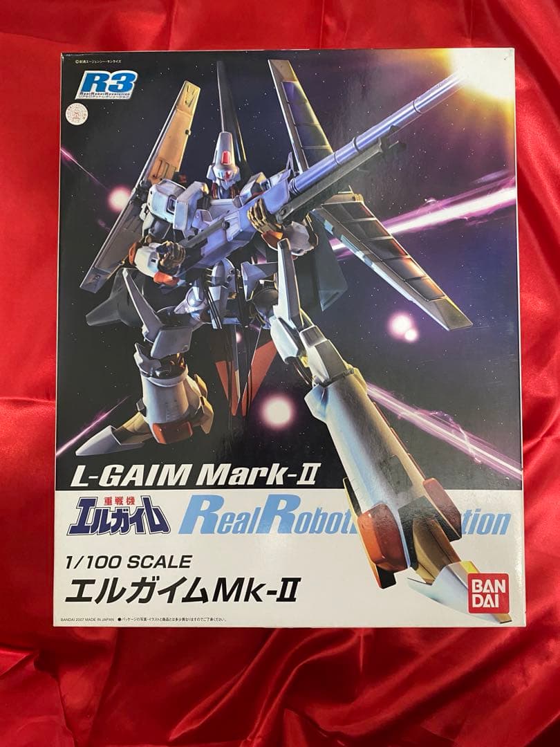 重戦機　エルガイムmkⅡ r3 新品　未開封　1/100 プラモデル　初版