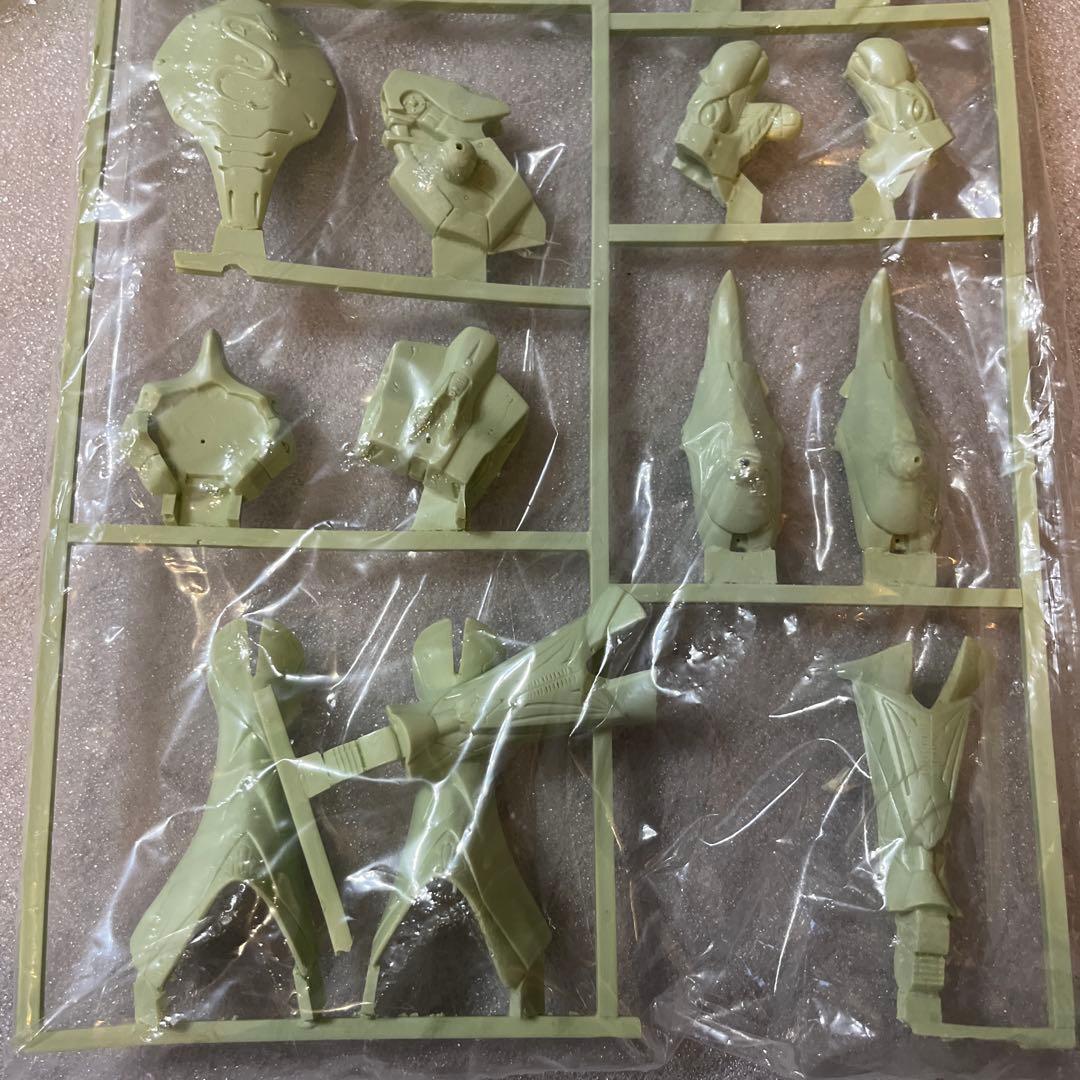 VOLKS ボークス 1/100スケール　SEYLEN サイレン 現状