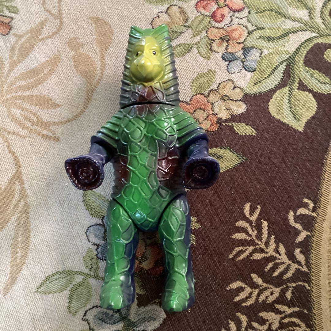 円谷エンタープライズ　マルチ　良品　当時物　現状渡し