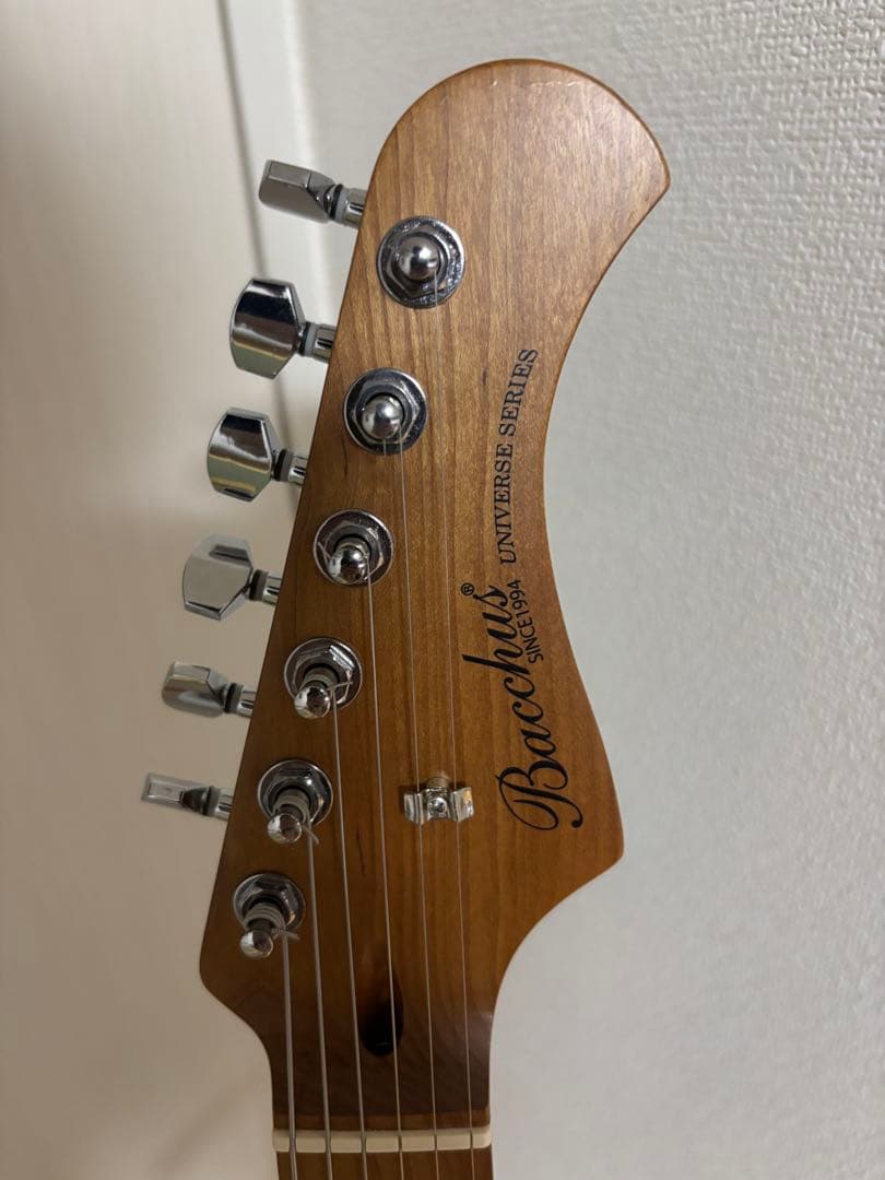 早い者勝ち。ほぼ新品Bacchus Universe バッカス　ユニバース