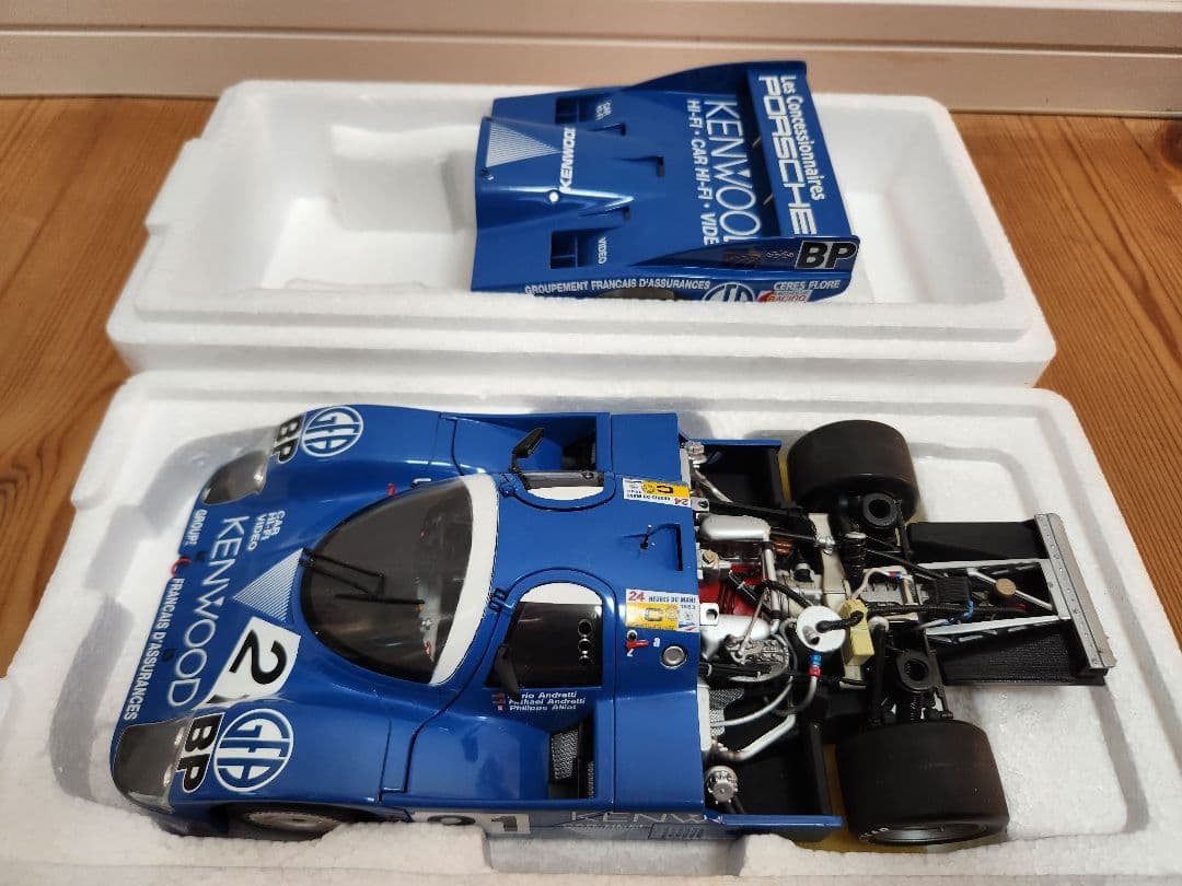 【ミニチャンプス】1/18KENWOOD ポルシェ956