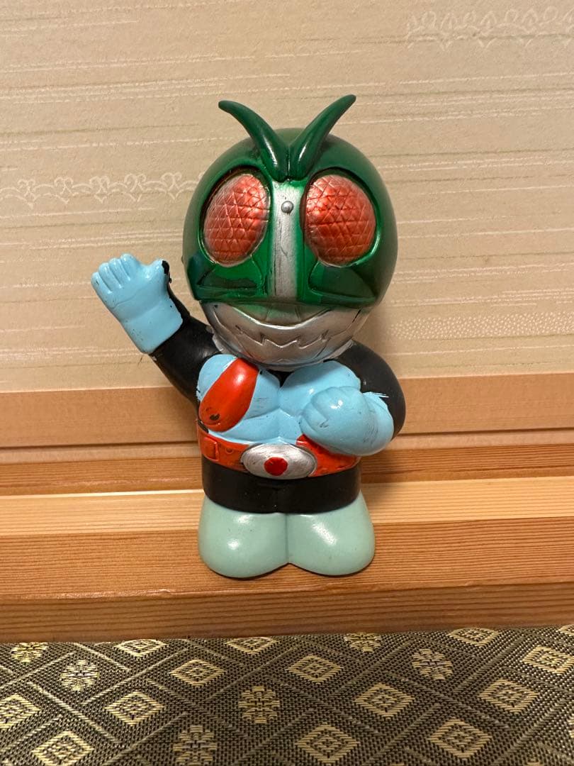 非売品　仮面ライダー　貯金箱　ソフビ