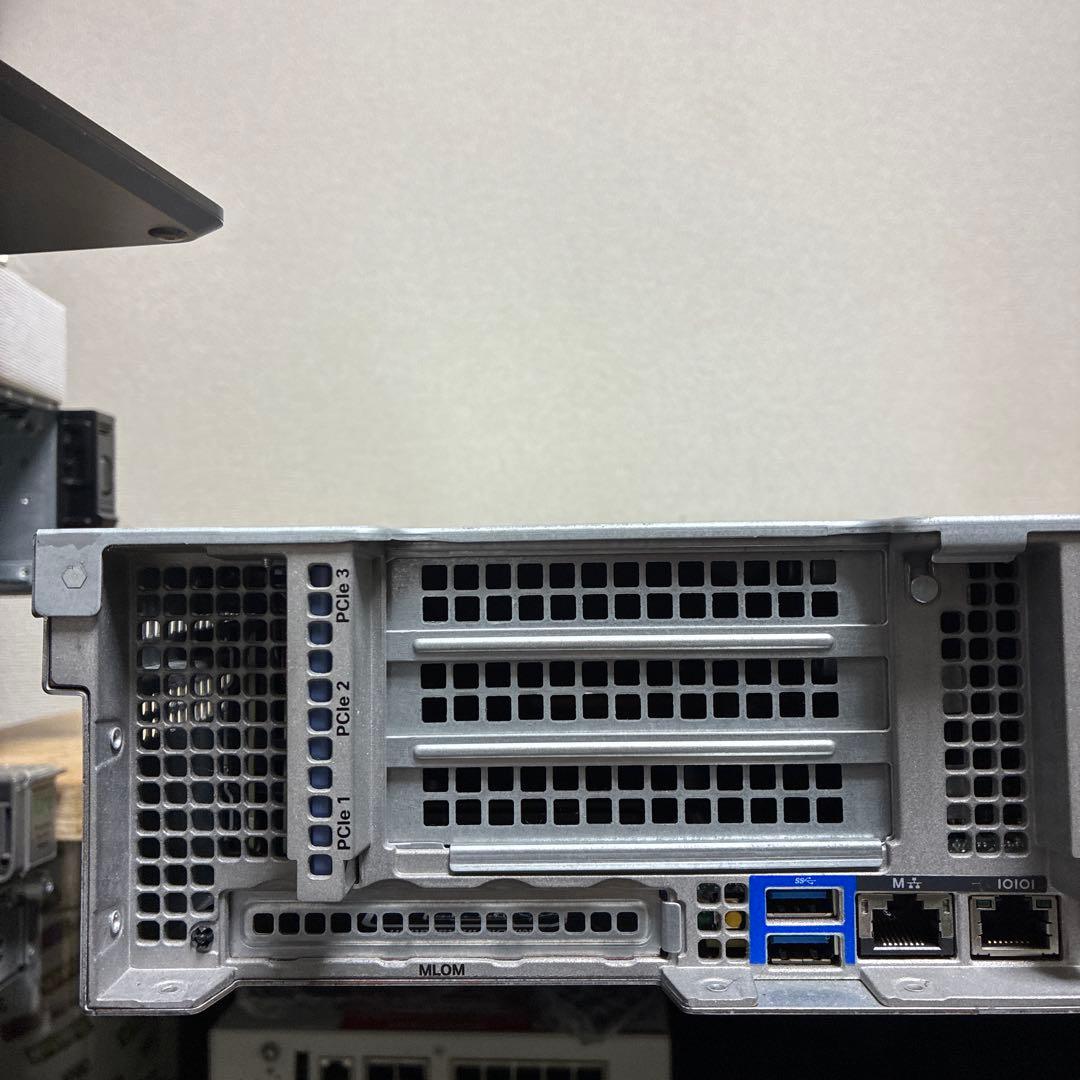 Cisco UCS C240 M4S サーバ
