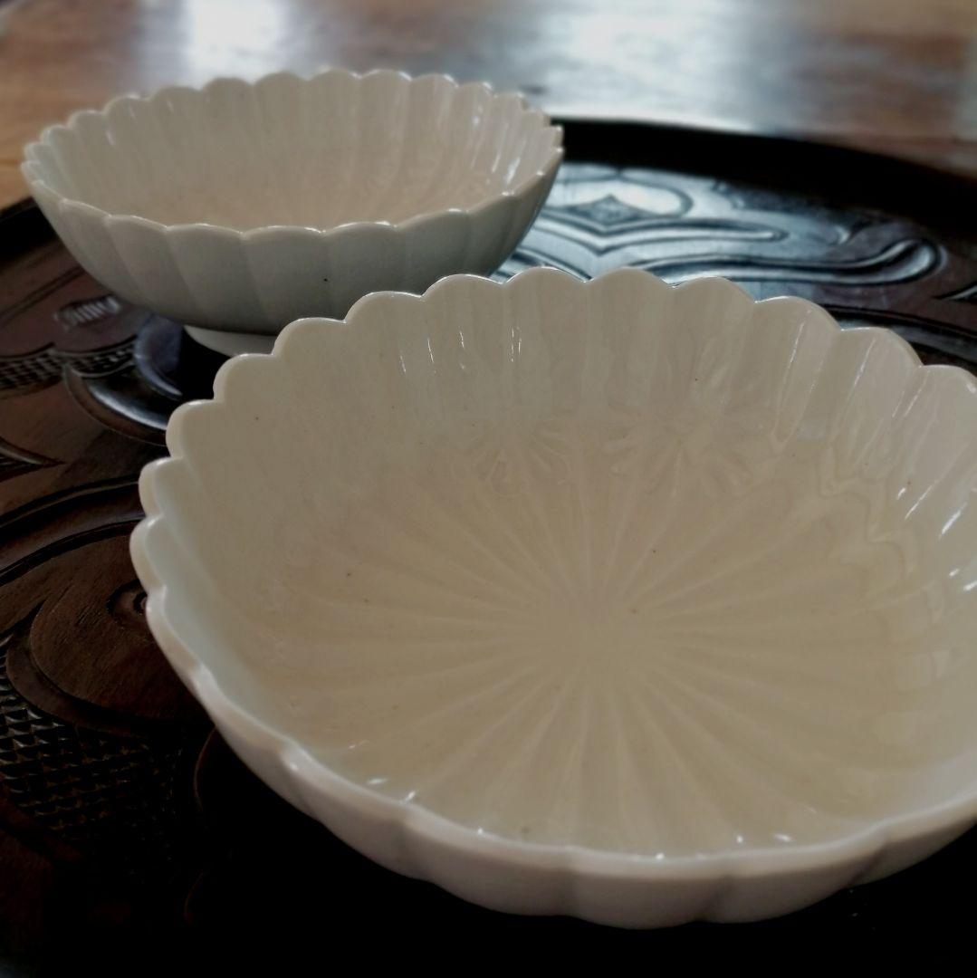 古伊万里　江戸中期　柿右衛門　白磁　菊花　なます皿　２客