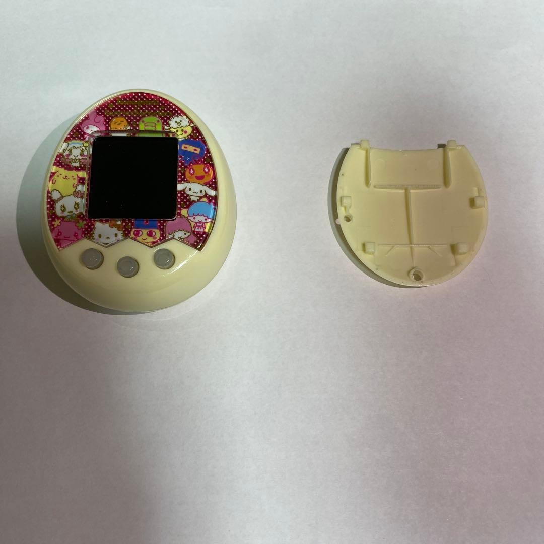 バンダイ　たまごっちみくすサンリオキャラクターズ