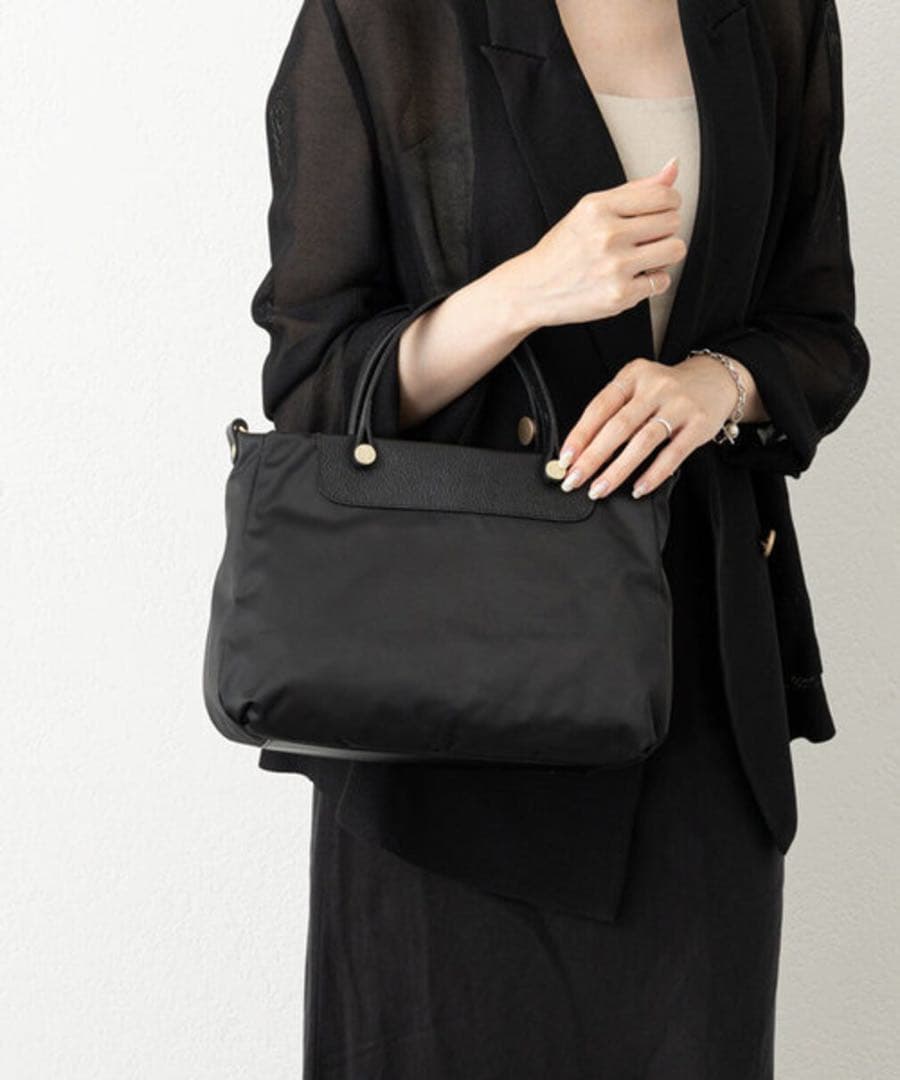 ほぼ未使用ラシット三層構造整理整頓メタルロゴ2way