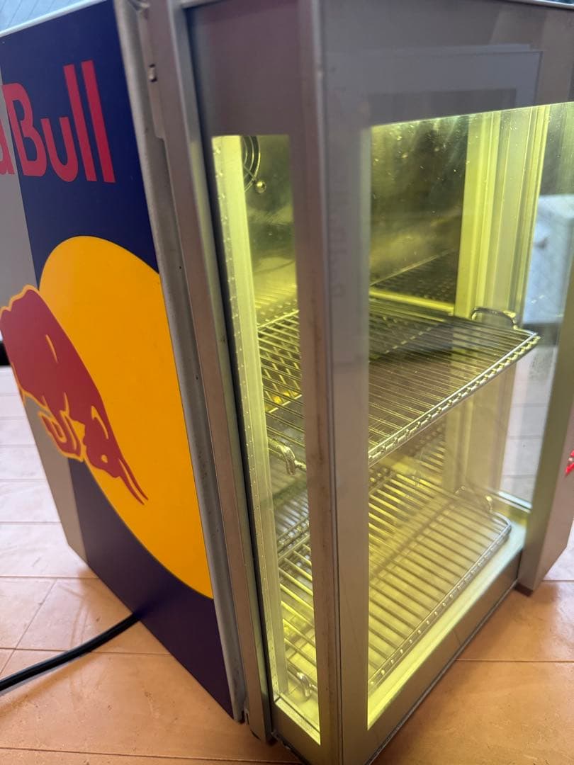 Red Bull 冷蔵庫 ガラス扉付き