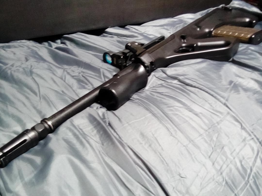 ⭐ステアーAUG 東京マルイ＊ドットサイト付き⭐