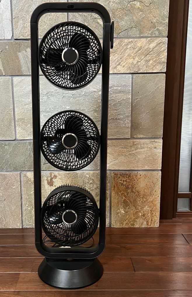 縦型 ブラックマルチファン3連タワーファン扇風機 サーキュレーター　木目調パネル