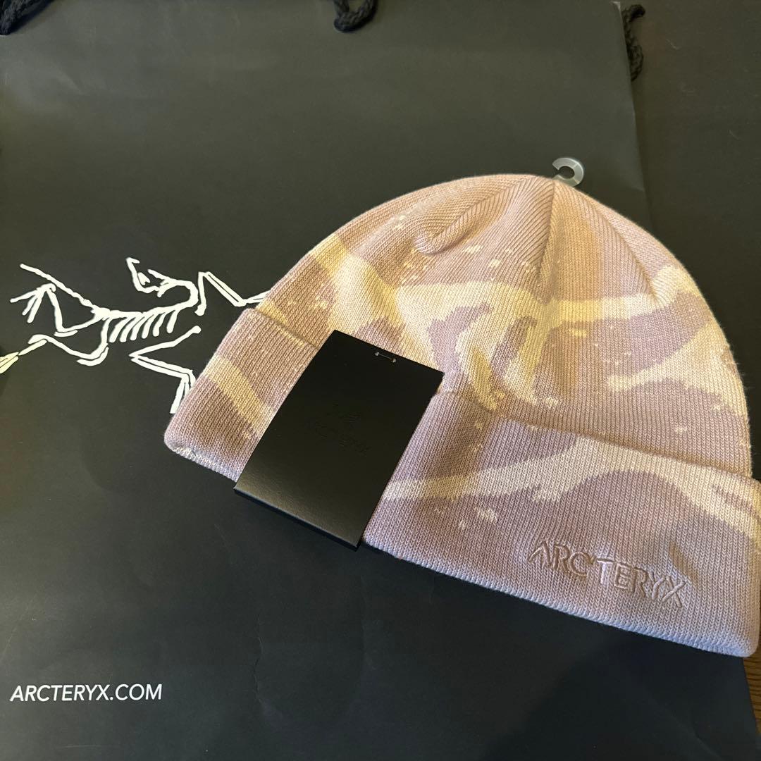 今期カナダ購入正規ARC’TERYX Grotto Toque Roseニット帽