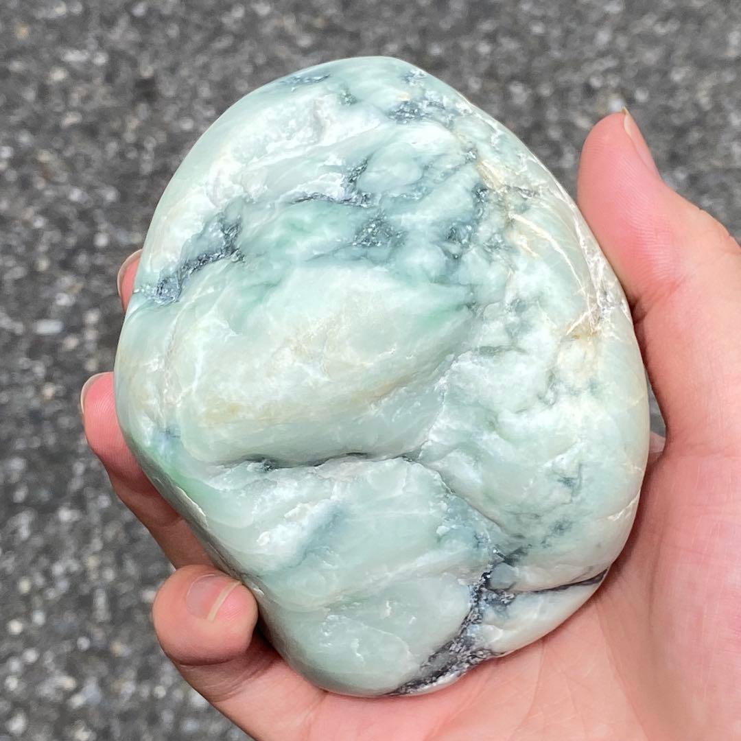 糸魚川翡翠　上質　白緑　小滝圧砕　1053g