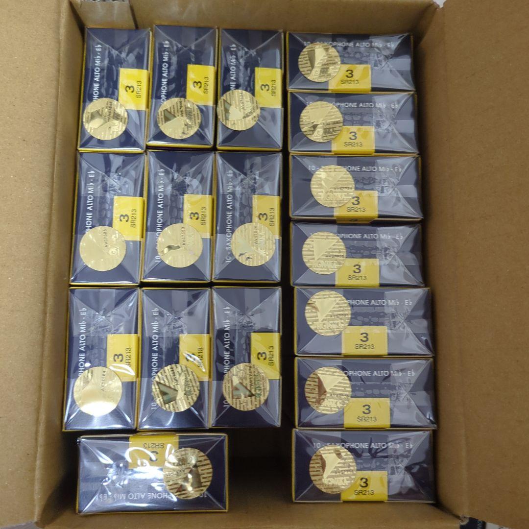 バンドーレン　アルトサックスリード　青箱　３番　17箱