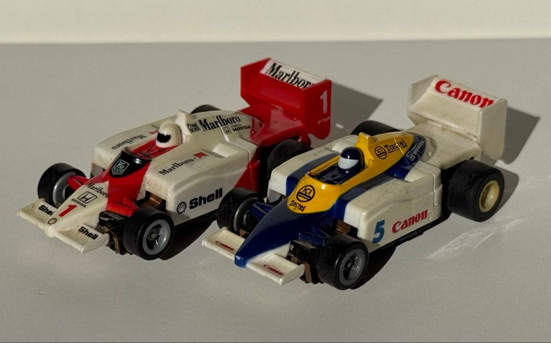 トミーのスロットカー 、マクラーレン ホンダとウィリアムズ ホンダ の2台セット