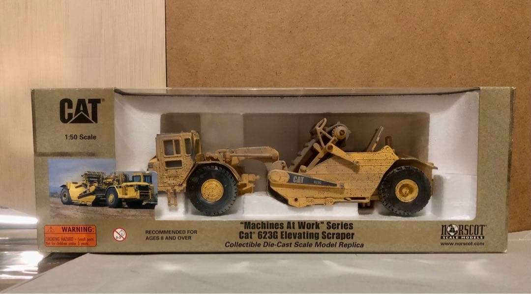 キャタピラーCAT 623G エレベーティングスクレーパーウェザリング塗装ver