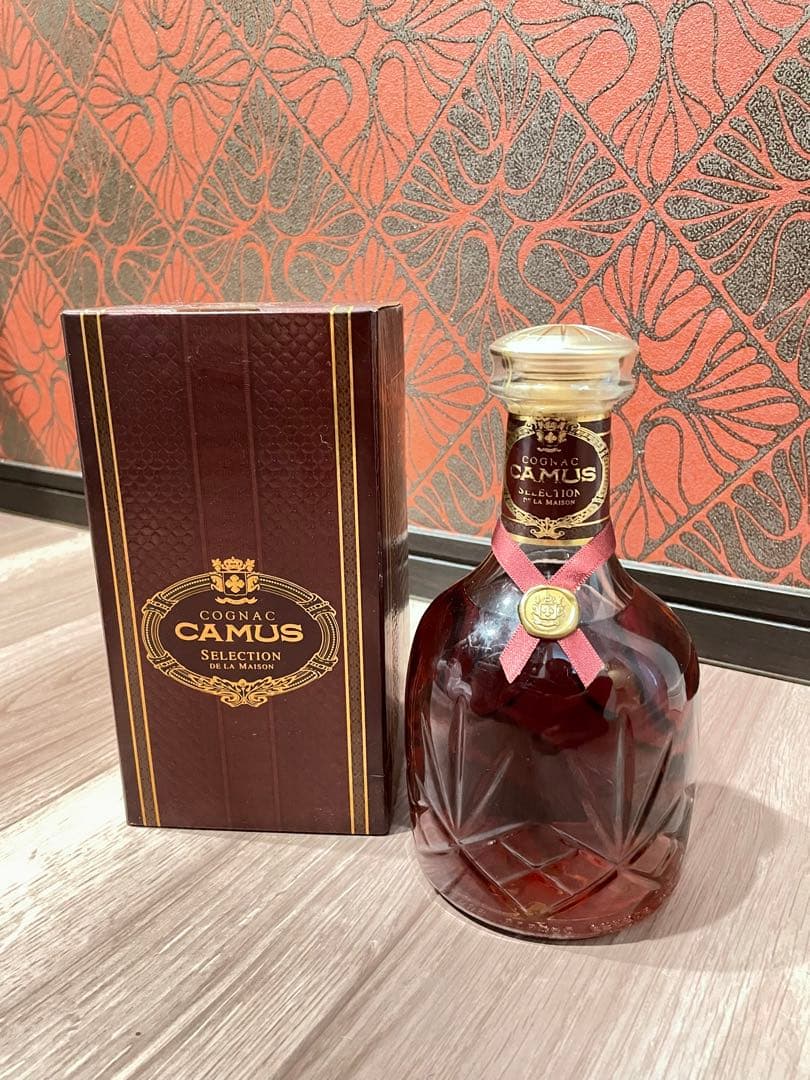 CAMUS（カミュ）セレクション デ ラ メゾン 40％ 700ml 箱付