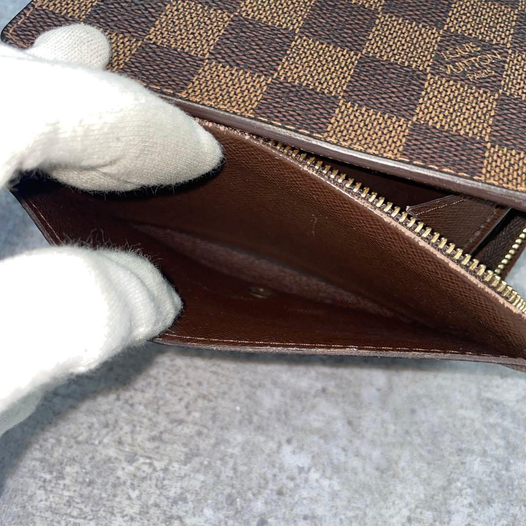 ルイヴィトン　ダミエ　折り財布　ラウンドファスナー　レザー　ブラウン　茶色