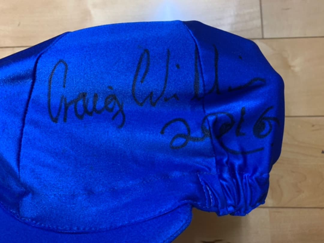 クレイグウィリアムズ サイン入り 競馬騎手帽子枠色カバー