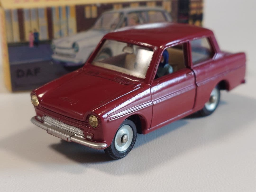 ミニカー DINKY No.508 DAF