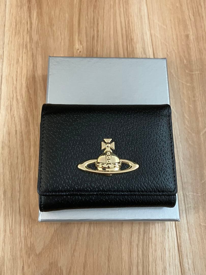 Vivienne Westwoodヴィヴィアンウエストウッド 三つ折り財布 新品
