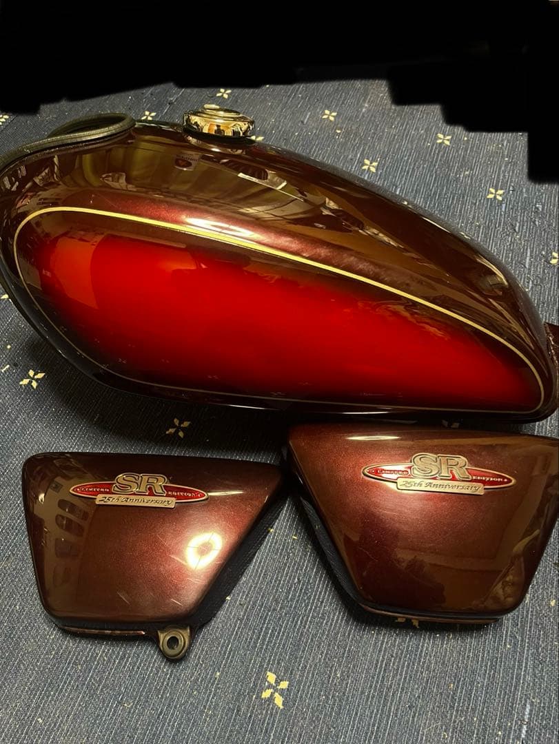 SR400 25th Anniversary タンク サイドカバー