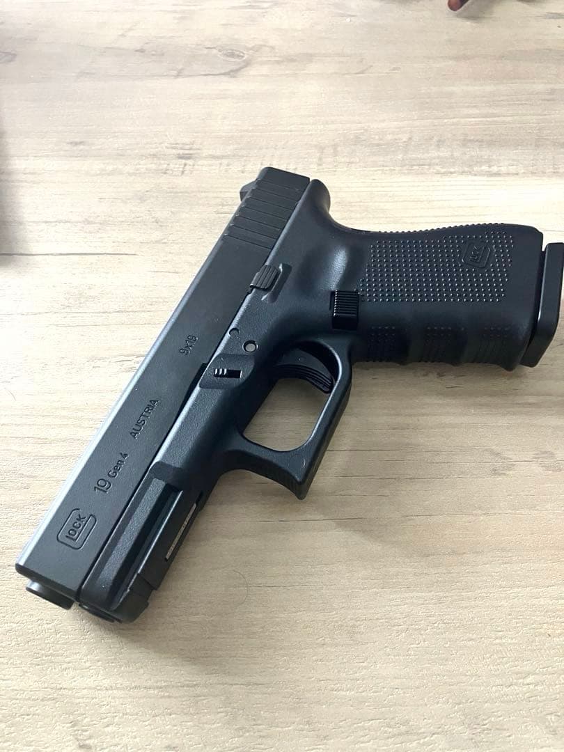 東京マルイ　Glock 19 ガスガン 9mm ブラック