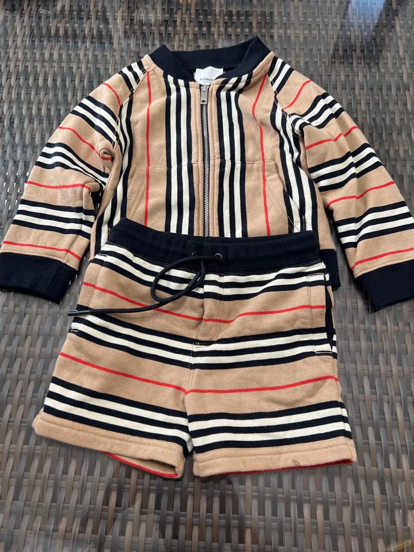 Burberry ベビー ストライプ　セットアップ 92cm