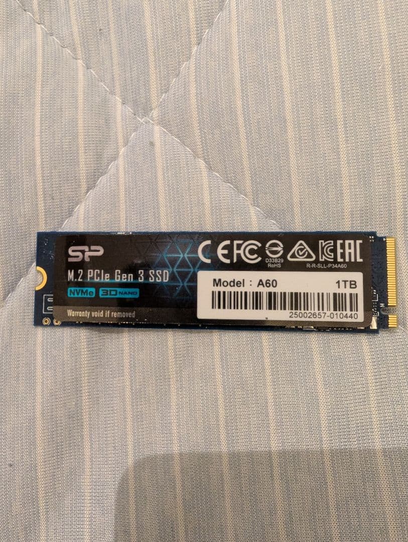 SP M.2 SSD 1TB ほぼ新品 0時間使用