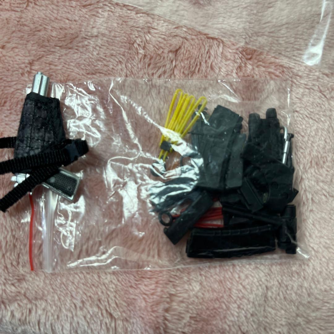 現状　ミリタリー女性　メイドアクションフィギュア用衣装　武器　アクセサリーセット