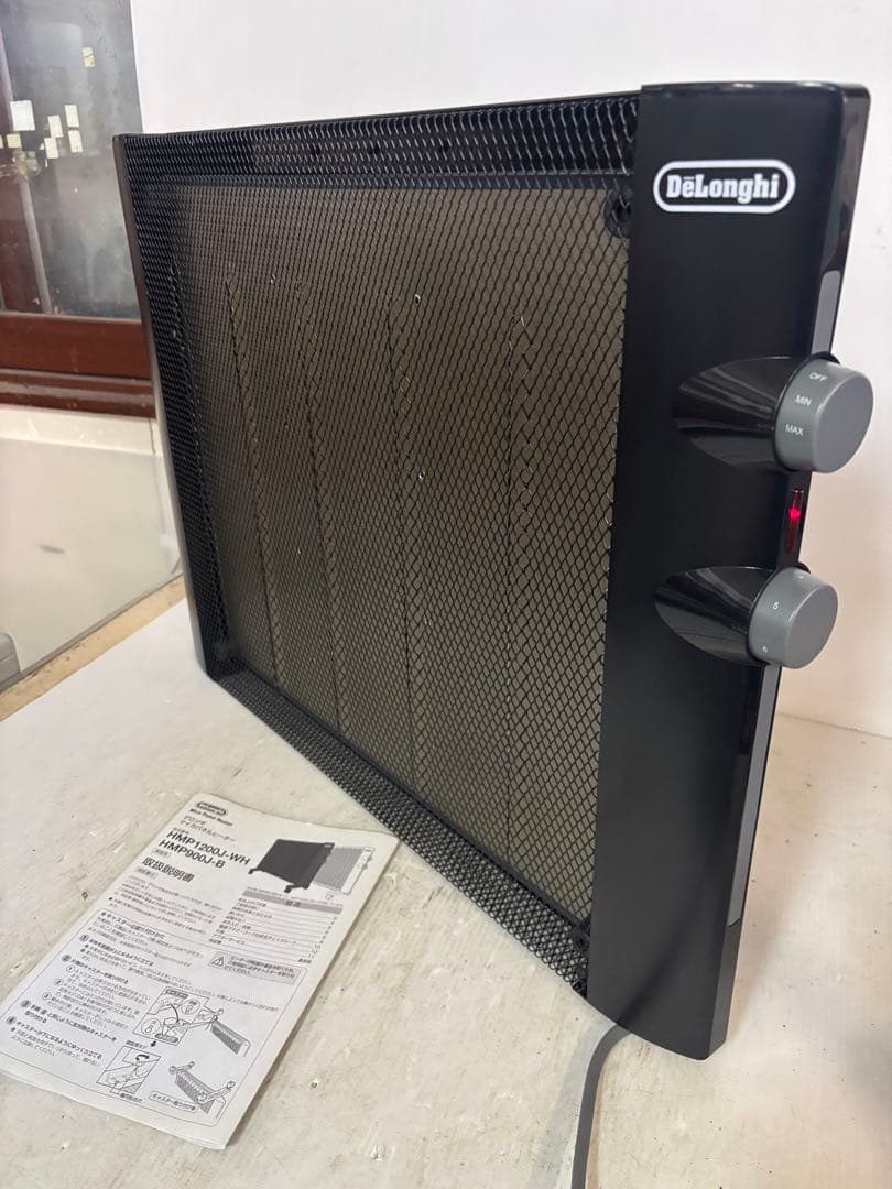 【ほぼ未使用‼️】デロンギ(DeLonghi) マイカパネルヒーター ブラック