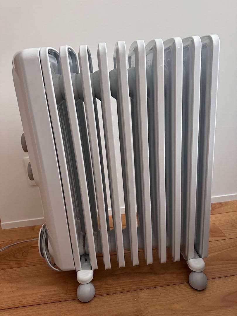 【美品】デロンギ　オイルヒーター 10-13畳