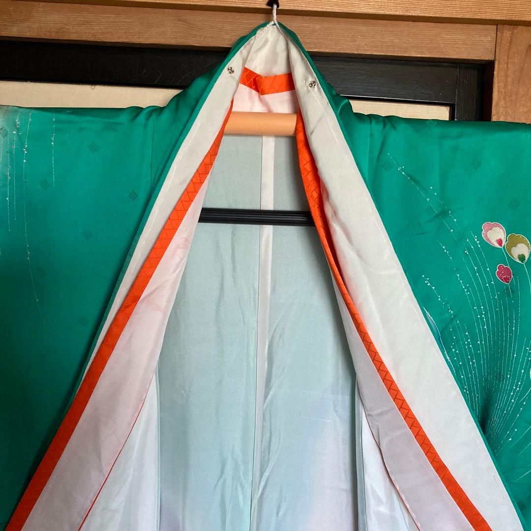 個性的な振袖、ギラ、￼ロッシュ