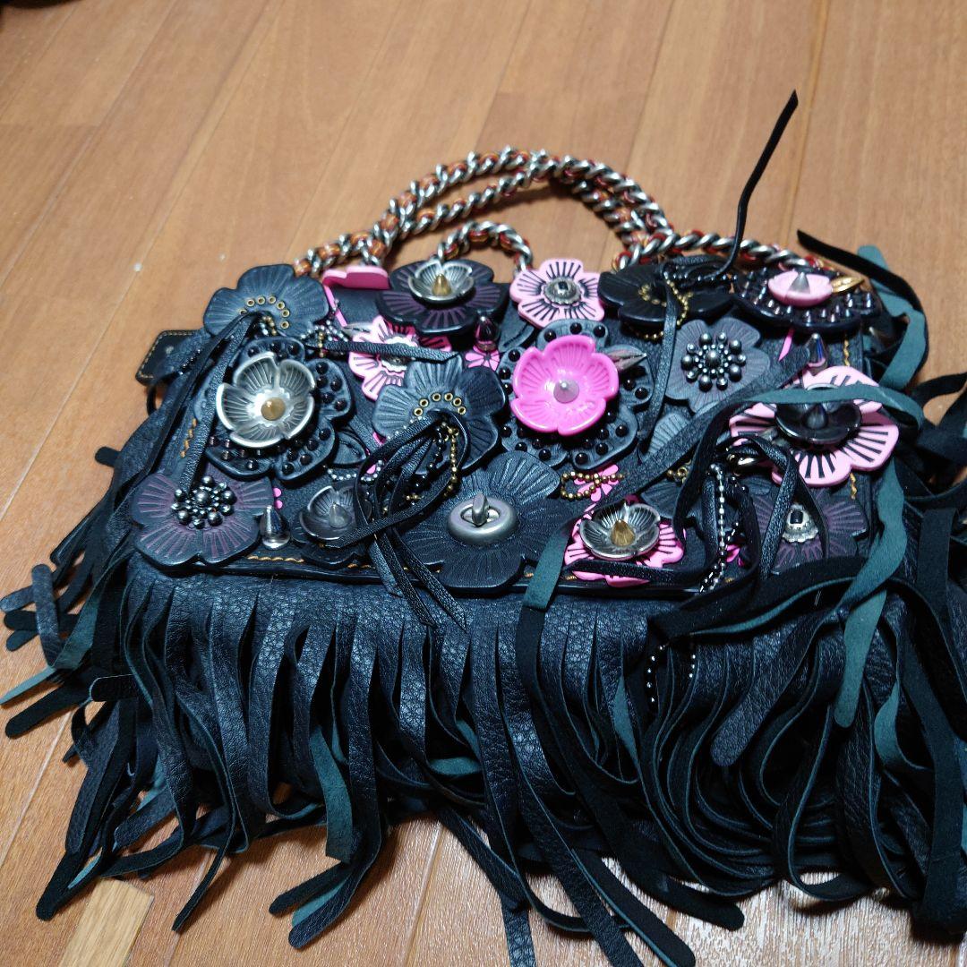 Coachフリンジ花モチーフショルダーバッグ、バスケース付き