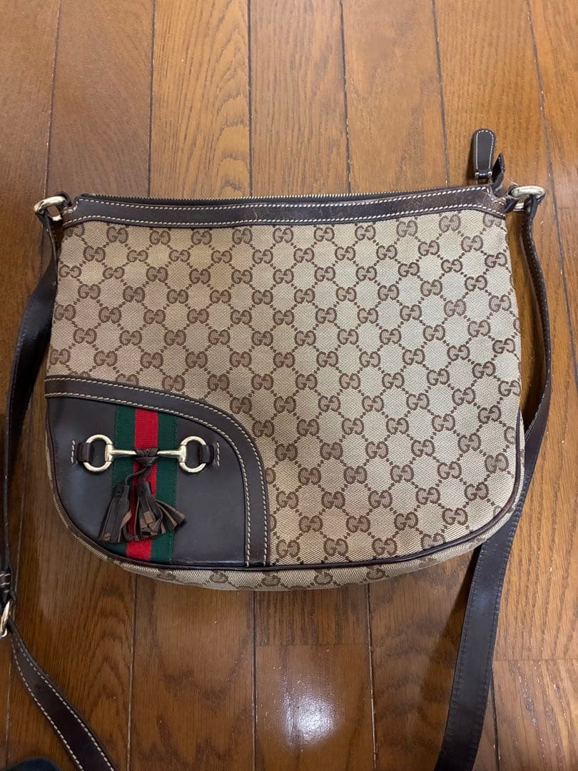 GUCCI GGキャンバス ショルダーバッグ　正規品　232967 520981