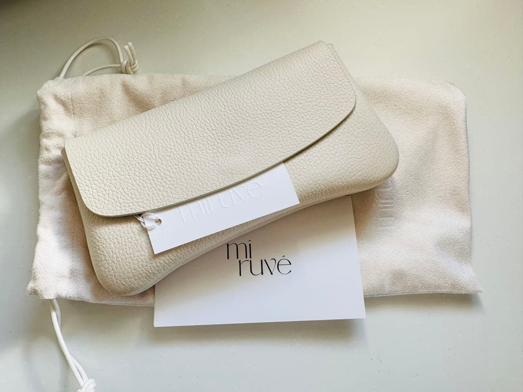 入手困難 miruve ロングウォレット クリーム 韓国