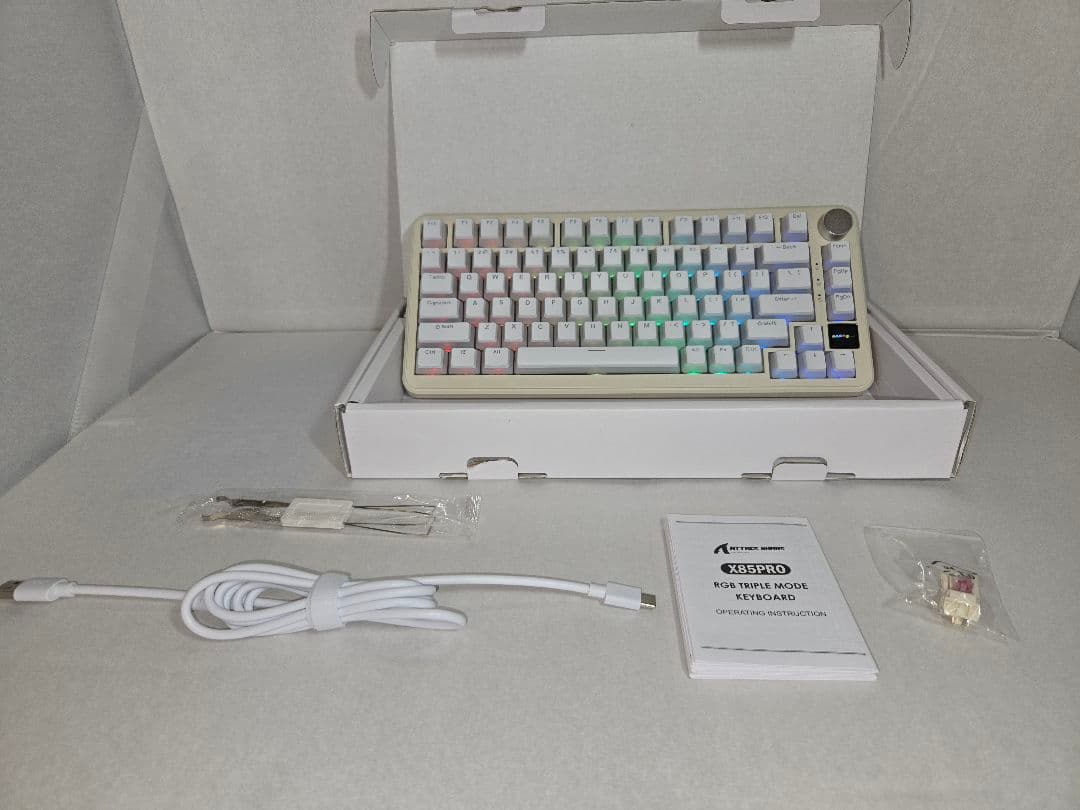 【中古】ATTACK SHARK メカニカルキーボードX85PRO【美品】