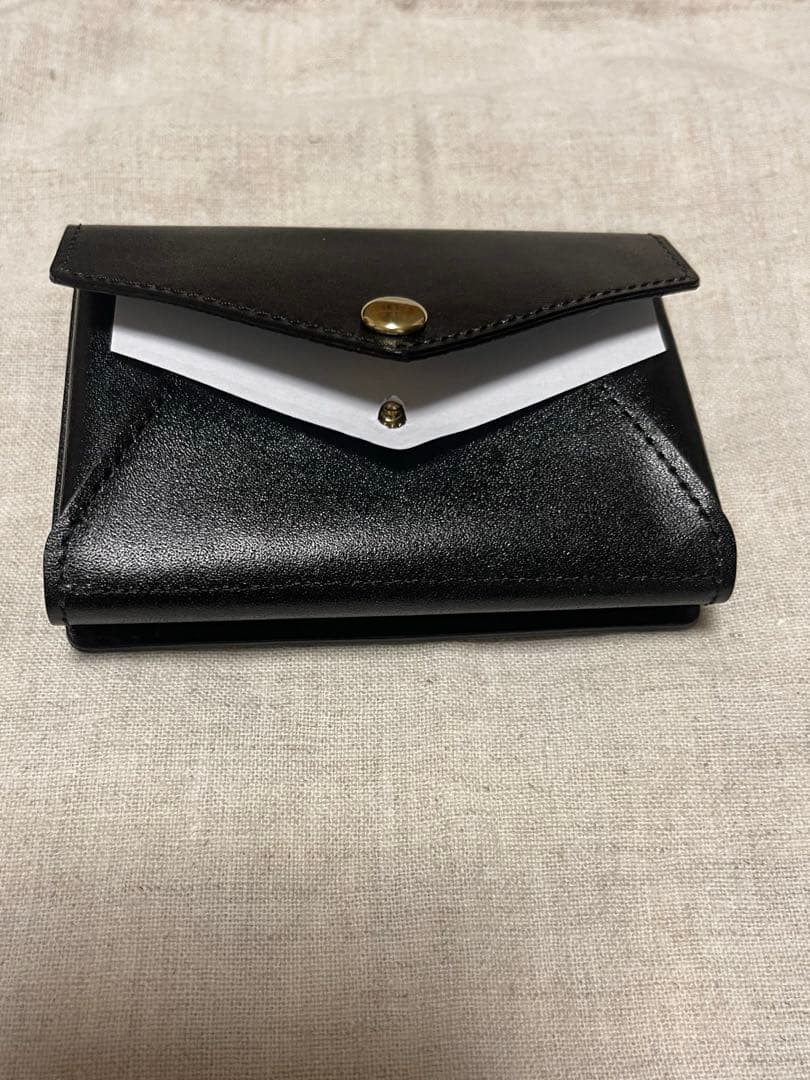 手のひらサイズの本革財布　KURASHI&Trips PUBLISHING