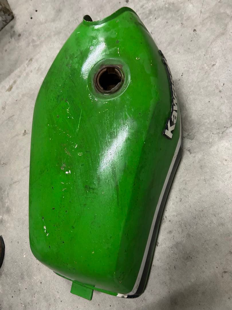 Kawasaki Z250ft ガソリンタンク