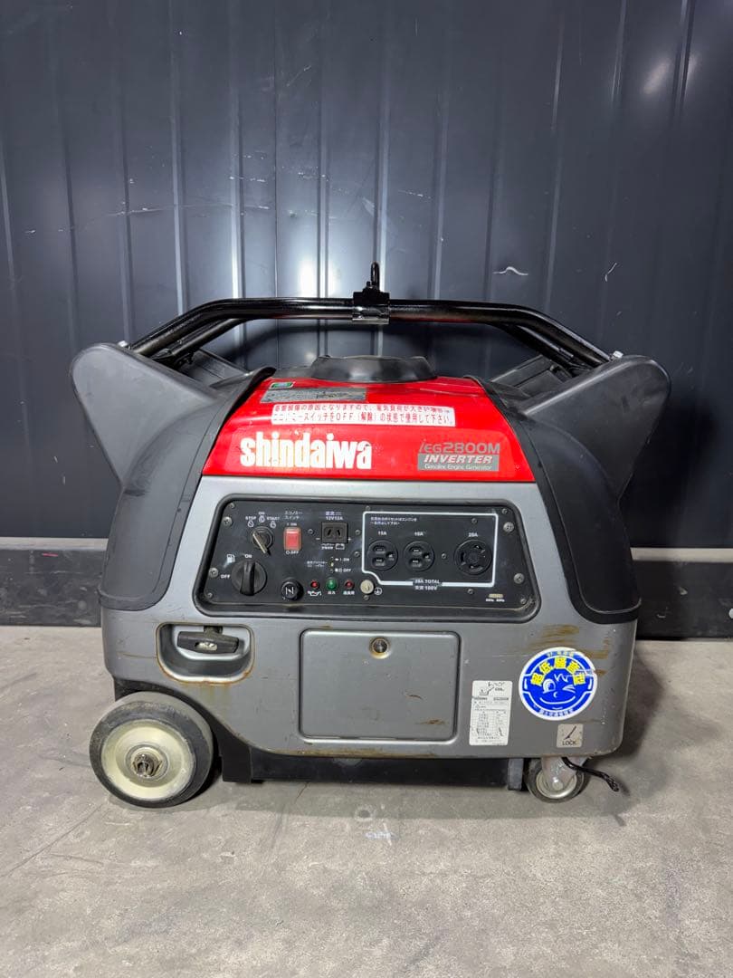 ダイワ インバーター発電機 iEG2800M 発電機ガソリンエンジン 現場