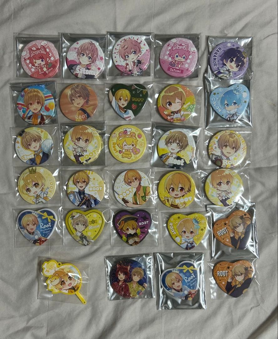 すとぷり 莉犬、さとみ、ころん、ななもり。、るぅとくん缶バッジ