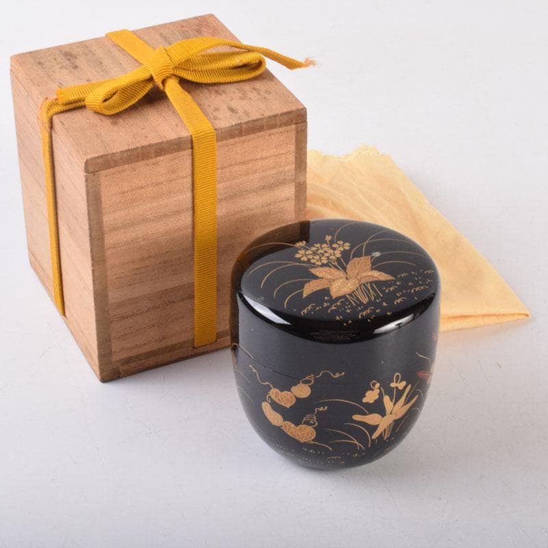 茶道具　黒塗　四季花草蒔絵　棗　共箱　V　8530