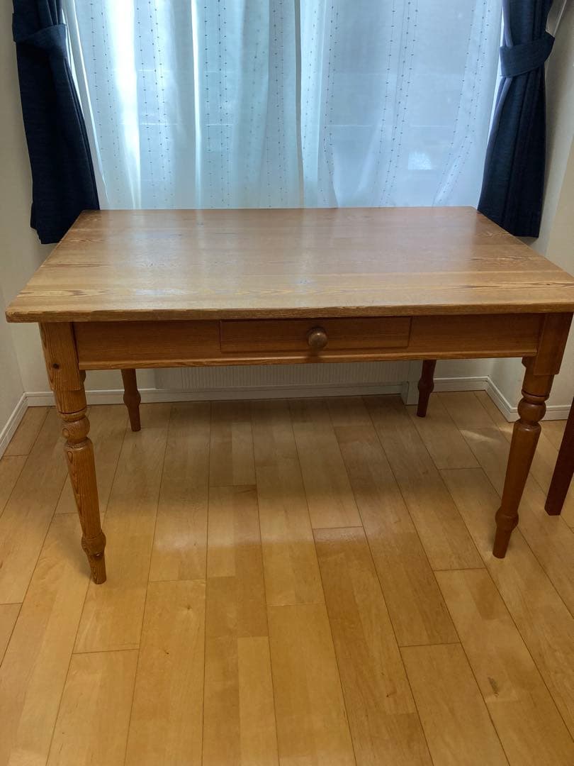 サザビー　アンティークダイニングテーブル　【アフタヌーンティールーム】【送料込】