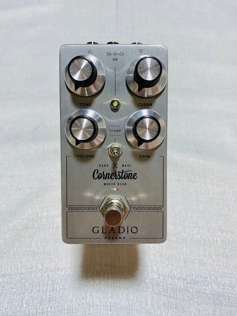 Cornerstone GLADIO SC Ser.No.3桁の初期型