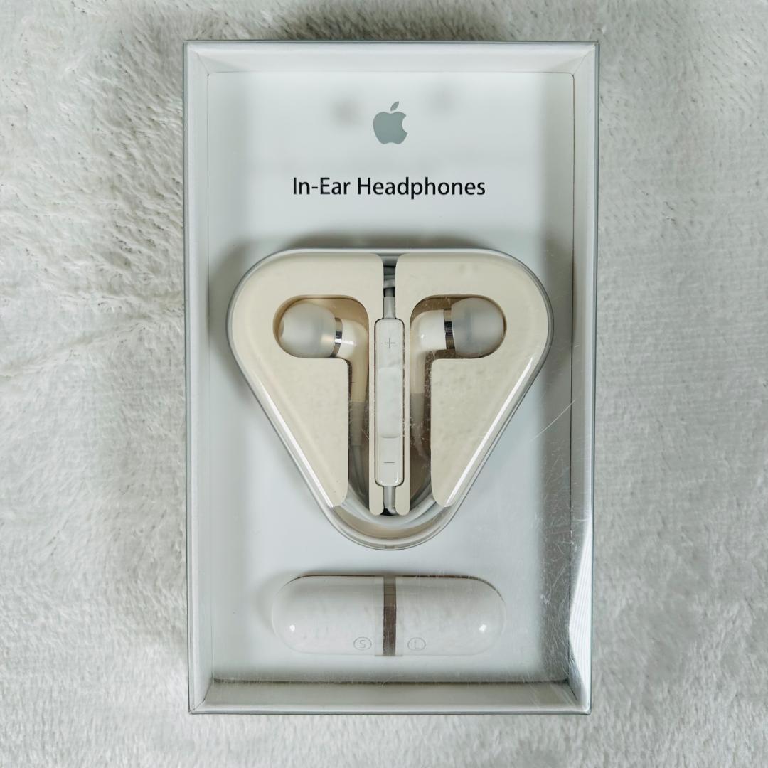 新品未使用 アップル純正 In-Ear Headphones ME186FE/A