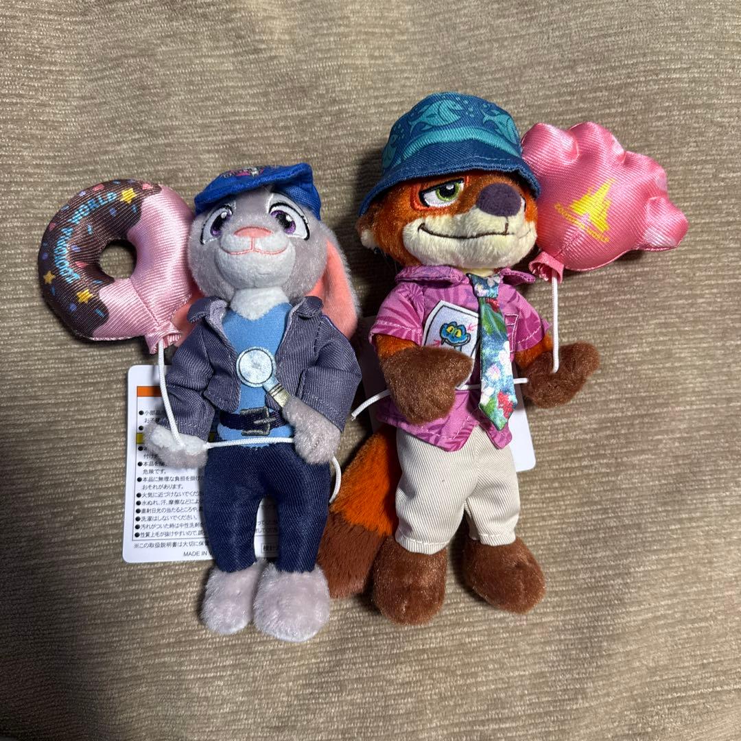 ズートピア　ZOOTOPIA ぬいぐるみバッジ　ジュディ　ニック　新品　二つ