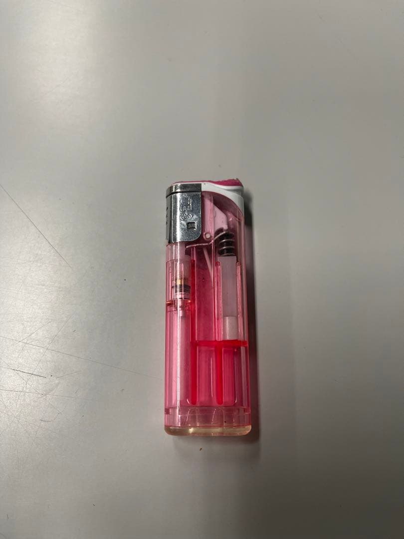 Wiz KhalifaがPVで煙草を吸ったライター（本物）